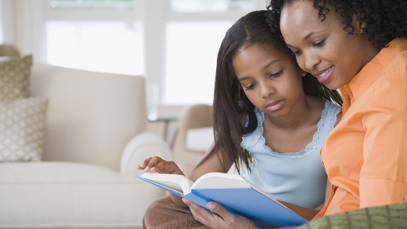 6 tips om je kinderen te stimuleren om te lezen