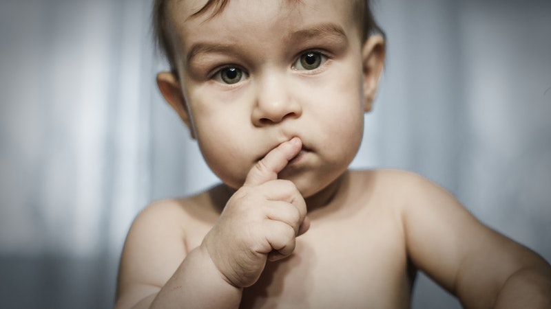 Hoe het gebruik van tekens een baby kan helpen om vroege verbale vaardigheden te leren