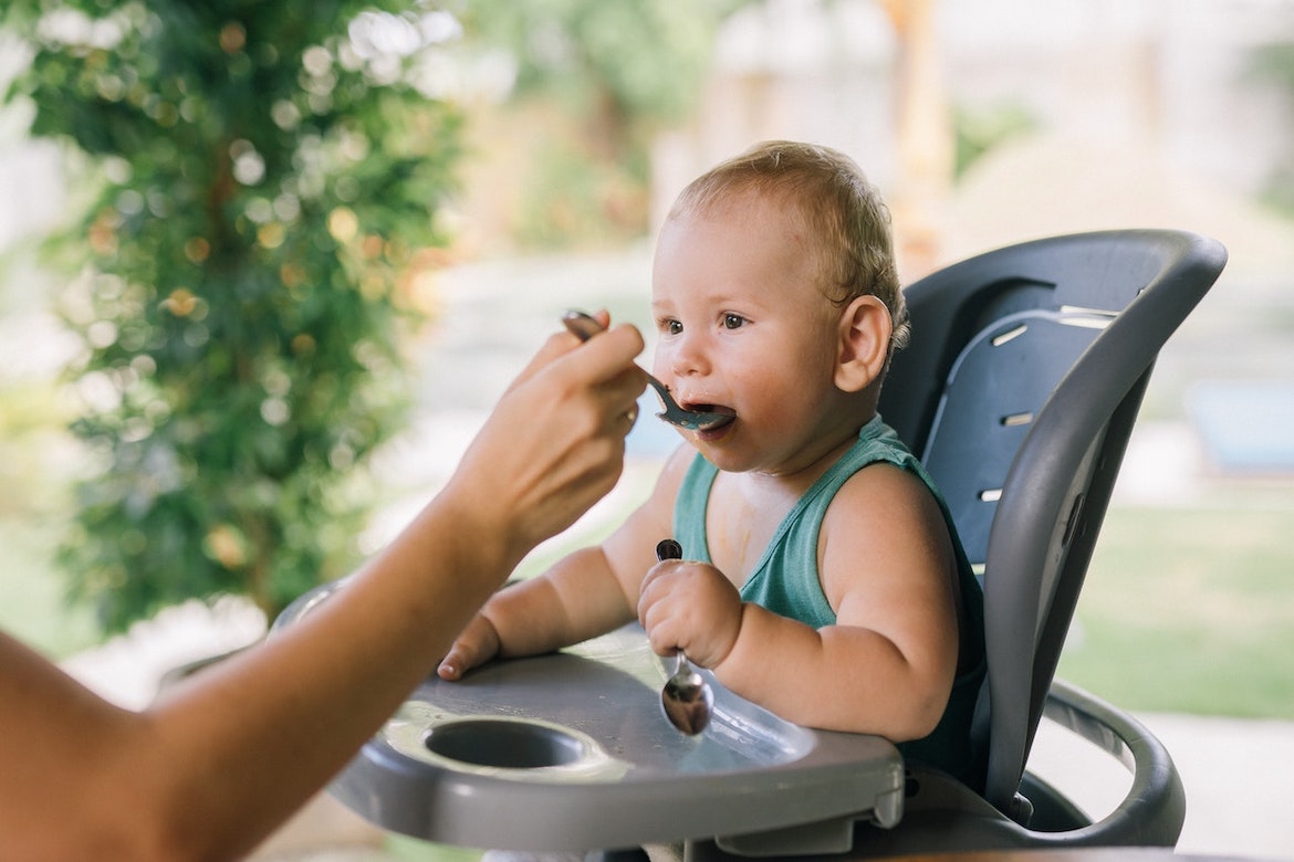 5 tips voor het kiezen van de juiste babyvoeding
