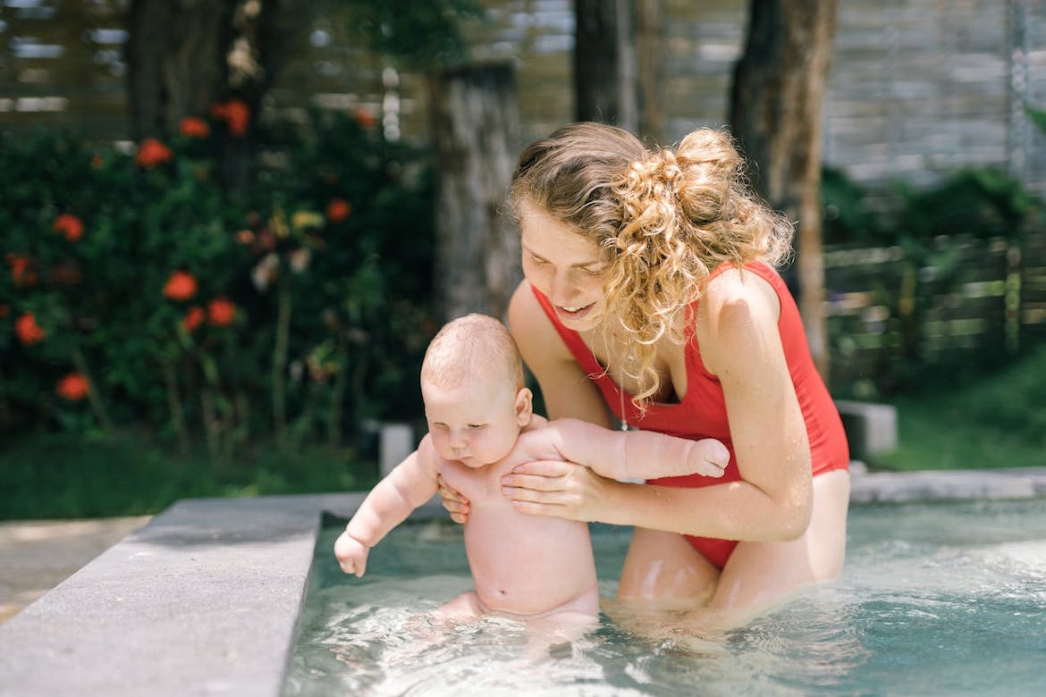 10 tips voor kinderen om veilig in het water te zijn in de zomer