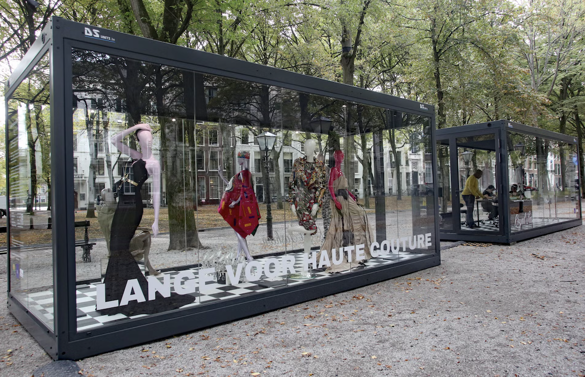 Modetentoonstelling Lange Voor Haute Couture